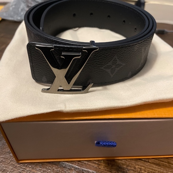 Louis Vuitton Black Reversible Belt 100 - Picture 2 of 4